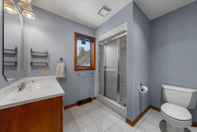 303 Washington DRIVE, West Bend, WI 53095