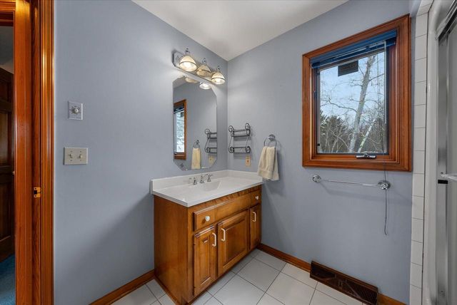 303 Washington DRIVE, West Bend, WI 53095