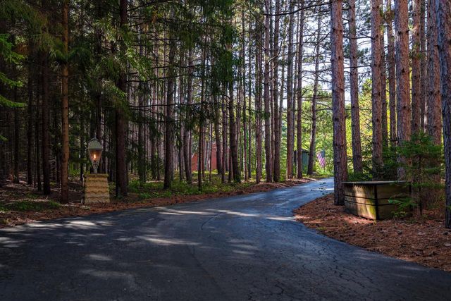 303 Washington DRIVE, West Bend, WI 53095