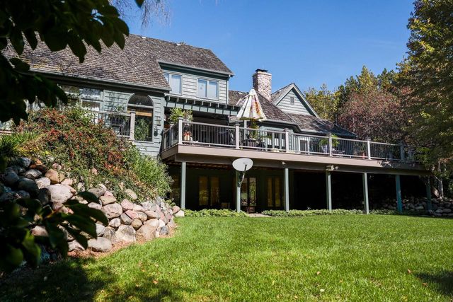 303 Washington DRIVE, West Bend, WI 53095