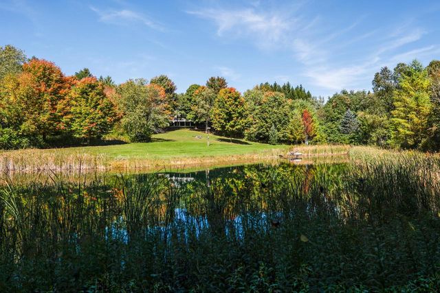 303 Washington DRIVE, West Bend, WI 53095