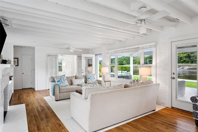 19 Bishop Avenue, Westhampton, NY 11977