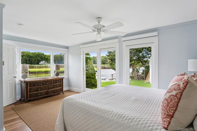 19 Bishop Avenue, Westhampton, NY 11977