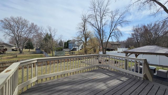 20828 Iran Avenue, Lakeville, MN 55044