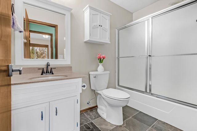 20828 Iran Avenue, Lakeville, MN 55044