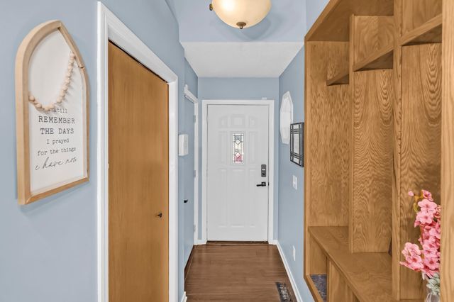 20828 Iran Avenue, Lakeville, MN 55044