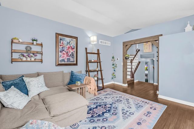 20828 Iran Avenue, Lakeville, MN 55044