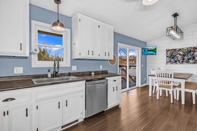 20828 Iran Avenue, Lakeville, MN 55044