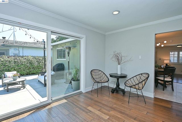 7941 Bristol Rd, Dublin, CA 94568