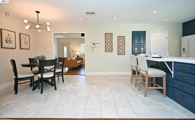 7941 Bristol Rd, Dublin, CA 94568