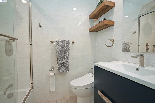 7941 Bristol Rd, Dublin, CA 94568