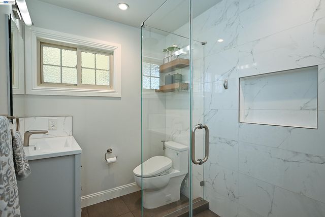 7941 Bristol Rd, Dublin, CA 94568