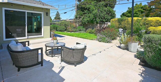7941 Bristol Rd, Dublin, CA 94568
