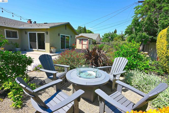 7941 Bristol Rd, Dublin, CA 94568