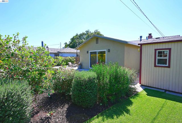 7941 Bristol Rd, Dublin, CA 94568