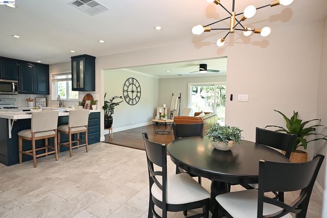 7941 Bristol Rd, Dublin, CA 94568