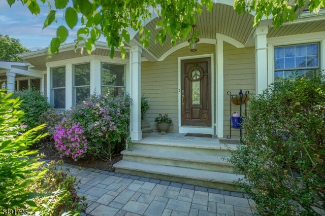 58 Elizabeth St, Bernards Twp., NJ 07920