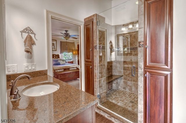 58 Elizabeth St, Bernards Twp., NJ 07920