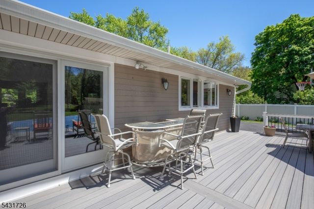 58 Elizabeth St, Bernards Twp., NJ 07920