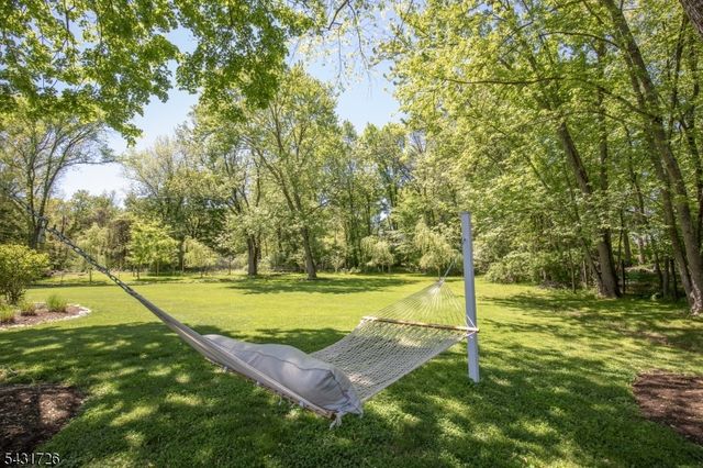58 Elizabeth St, Bernards Twp., NJ 07920