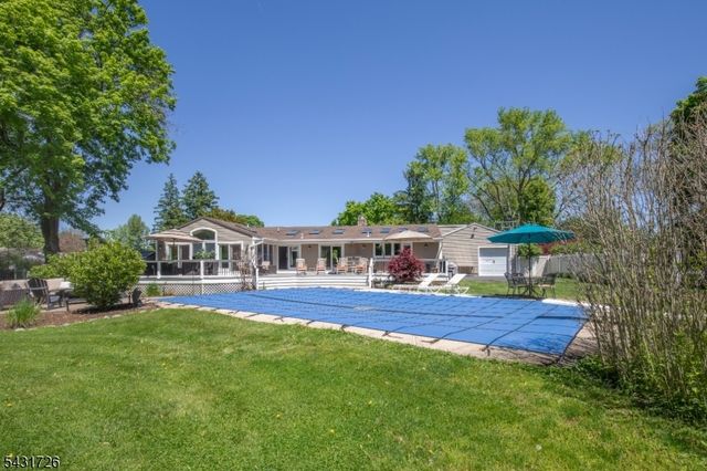 58 Elizabeth St, Bernards Twp., NJ 07920