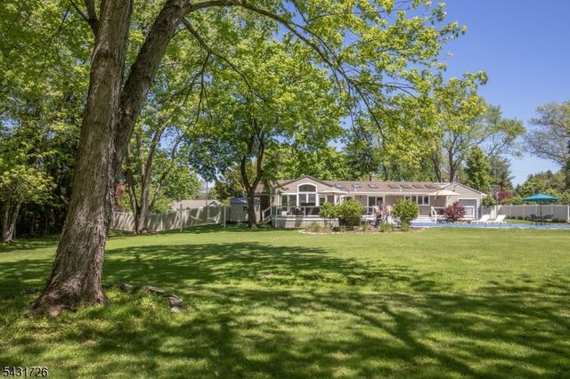 58 Elizabeth St, Bernards Twp., NJ 07920