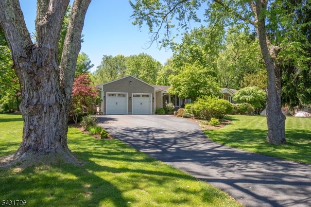 58 Elizabeth St, Bernards Twp., NJ 07920
