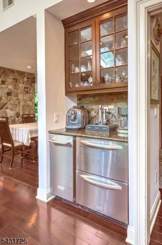 58 Elizabeth St, Bernards Twp., NJ 07920