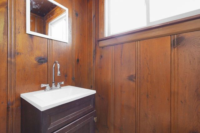 1082 Thomas Avenue, Columbus, OH 43223