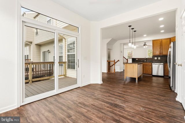 7864 DOGUE INDIAN CIR, Lorton, VA 22079