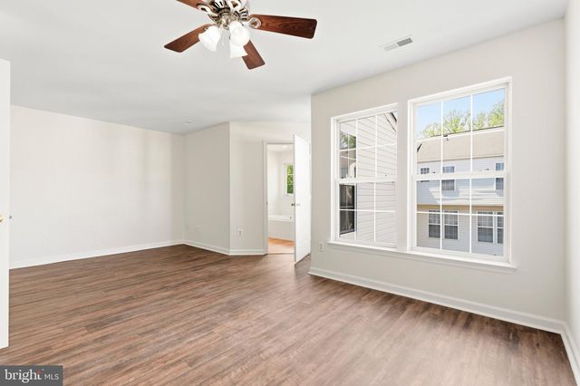7864 DOGUE INDIAN CIR, Lorton, VA 22079