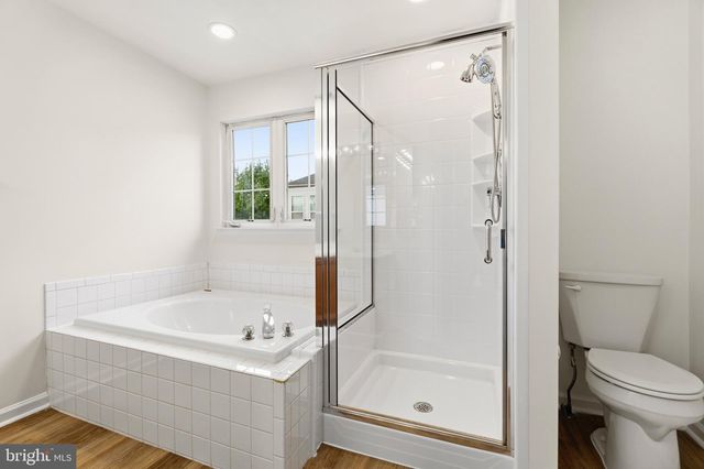 7864 DOGUE INDIAN CIR, Lorton, VA 22079