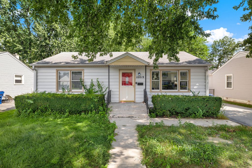 10019 S Tripp Avenue, Oak Lawn, IL 60453 — exterior