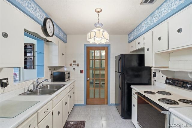 73 S Tyler Street, Beverly Hills, FL 34465