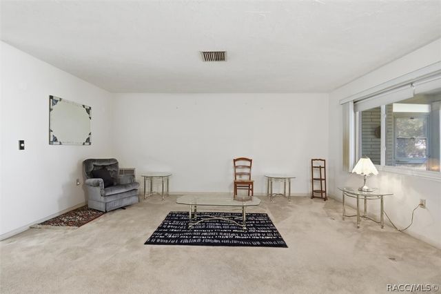 73 S Tyler Street, Beverly Hills, FL 34465