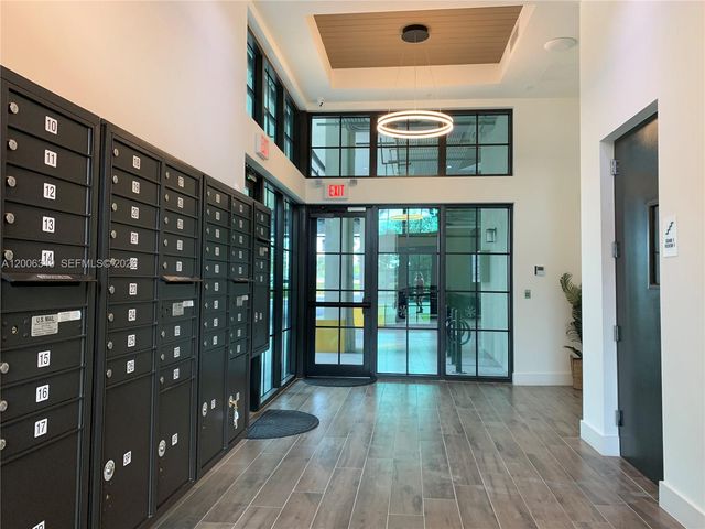 4100 Davie Rd 417, Davie, FL 33314