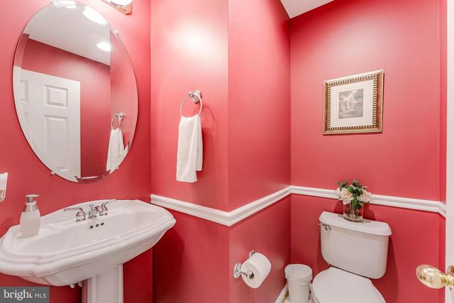 10005 BALD CYPRESS DR, Rockville, MD 20850