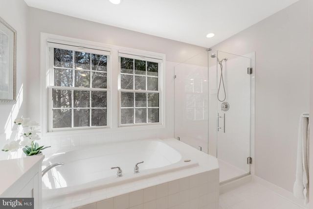 10005 BALD CYPRESS DR, Rockville, MD 20850