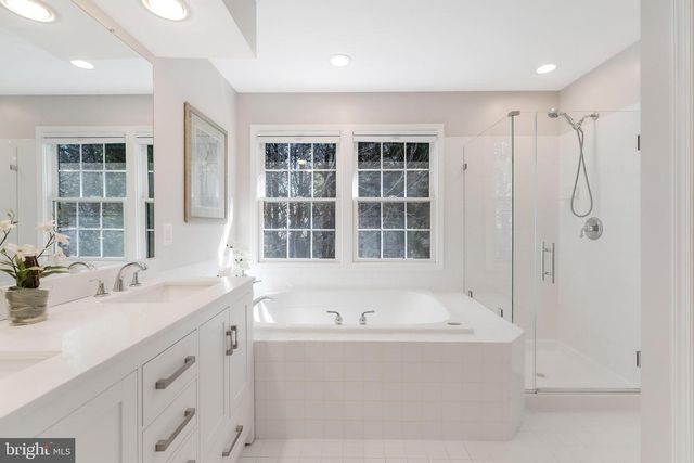 10005 BALD CYPRESS DR, Rockville, MD 20850