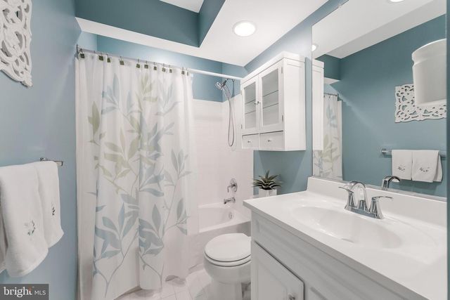 10005 BALD CYPRESS DR, Rockville, MD 20850