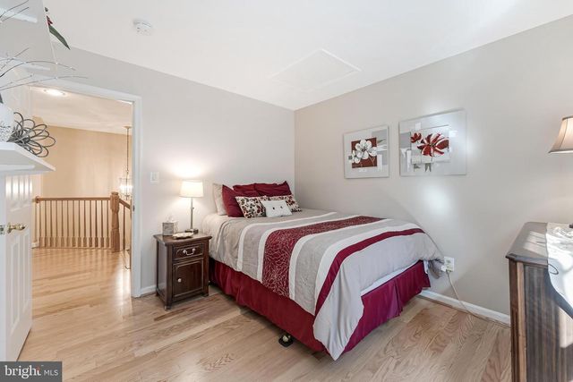 10005 BALD CYPRESS DR, Rockville, MD 20850