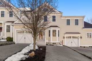 7 Tilton Ct, Walpole, MA 02081