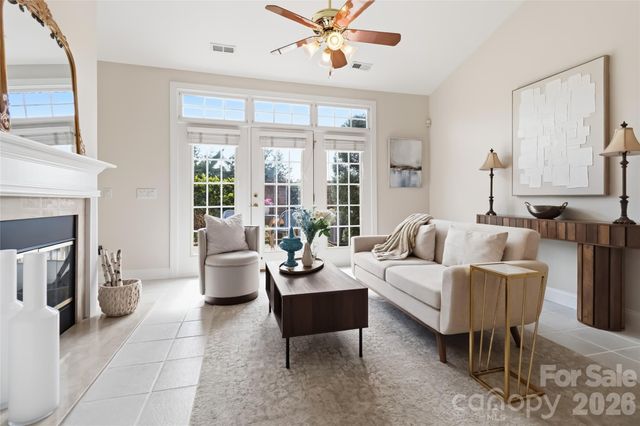 11177 Villa Trace Place, Charlotte, NC 28277