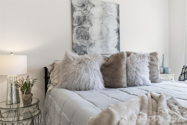 11177 Villa Trace Place, Charlotte, NC 28277