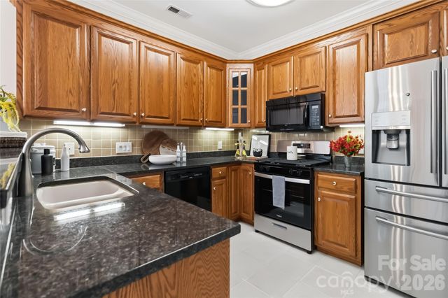 11177 Villa Trace Place, Charlotte, NC 28277