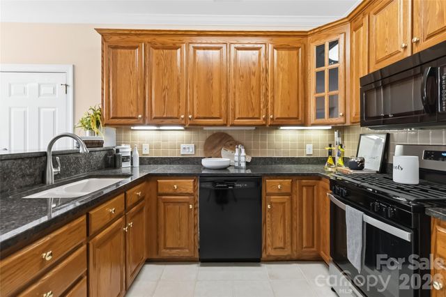 11177 Villa Trace Place, Charlotte, NC 28277