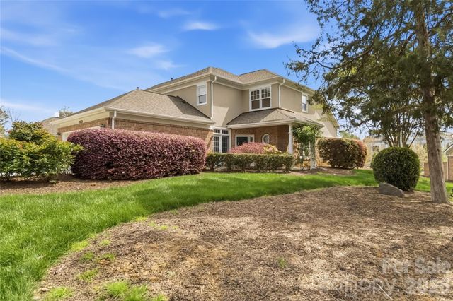 11177 Villa Trace Place, Charlotte, NC 28277