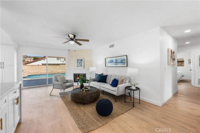 20559 Lisa Gail Drive, Saugus, CA 91350