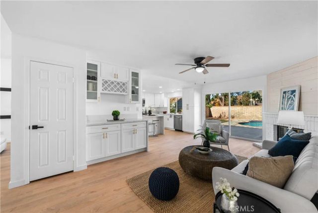 20559 Lisa Gail Drive, Saugus, CA 91350