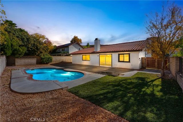 20559 Lisa Gail Drive, Saugus, CA 91350